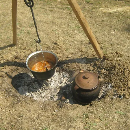 Luksusowy namiot Camp Tomasevic